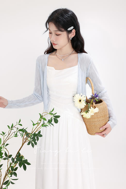 鹿向南【轻氧盐系】气质吊带连衣裙女 商品图5