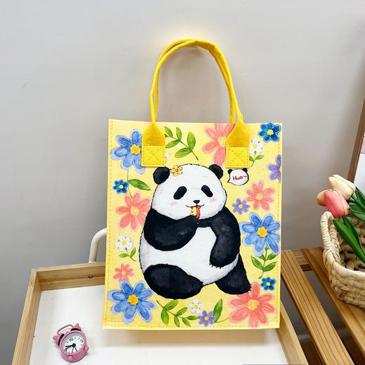 夏季爆款【卡通国宝熊猫毛毡包】上班通勤手提包 便携可爱百搭手拎包 国庆出游户外 商品图6