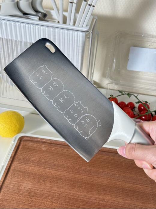 爆款限量来袭🔥🔥🔥【双枪彩妆刀系列三件套】 砍骨刀➕切片刀➕水果刀，到手79💴， 锋利到可以切拖鞋😱拥有一套可以用到天荒地老‼  商品图1