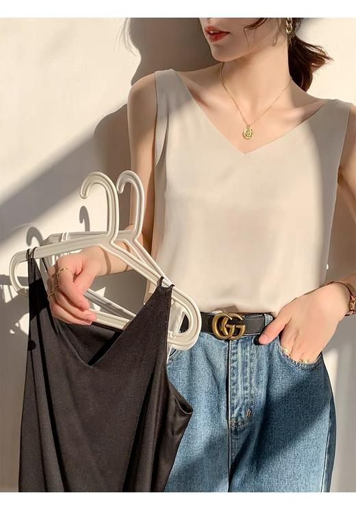 【板绘-BANHUI】新款女士双肩吊带背心裸感舒适简约气质上衣 商品图2