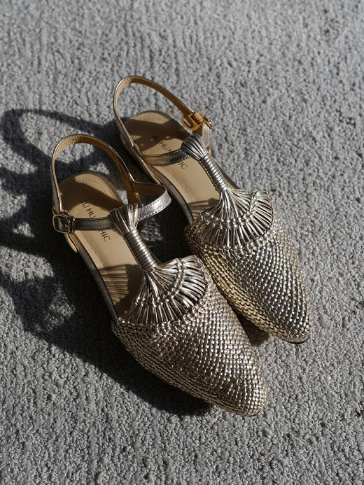 新中式国风非遗手编工艺手工鞋！双色可选，篙端真皮头层牛皮手工编织单鞋，经典耐看，复古时髦，脚感柔软细腻，上脚轻巧，时尚与舒适的结合 商品图11