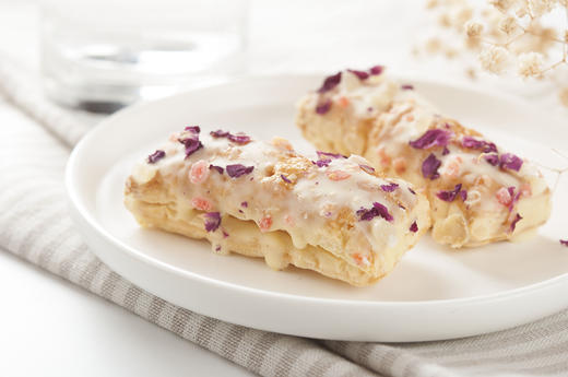 玫瑰味塔塔酥 口感千层酥脆 门店热卖 【单个高透卷膜包装】 保质期180天【国潮点心系列】 商品图6