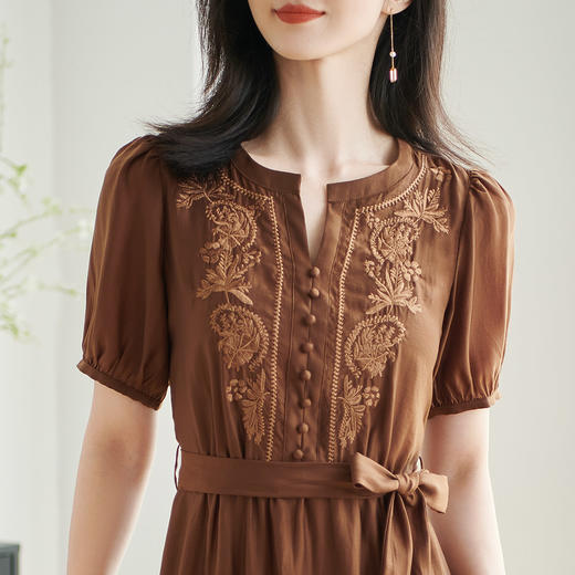 米思阳2025夏季新款优雅气质莱赛尔国风连衣裙刺绣设计感裙子0825 商品图4