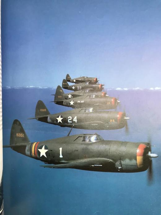 航空里程碑：史密森学会国家航空航天博物馆 数百幅插图 精装8开 商品图7