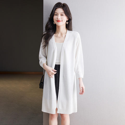 CC13-6822夏季防晒衣女2024新款宽松白色洋气休闲中长款垂感透气冰丝上衣薄 商品图3