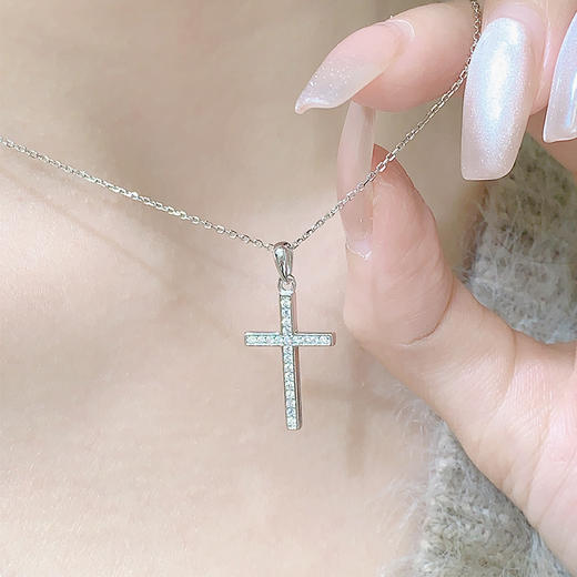 KADER 卡蒂罗守护项链 925银经典十字架造型设计锁骨链 简约高级闪耀百搭配饰小众精致 送女生 礼物 商品图1