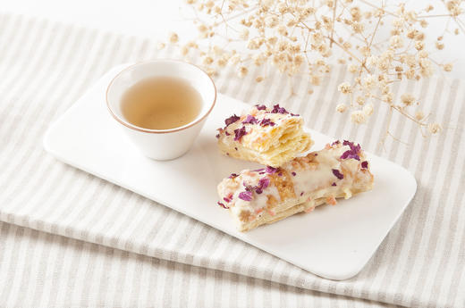 玫瑰味塔塔酥 口感千层酥脆 门店热卖 【单个高透卷膜包装】 保质期180天【国潮点心系列】 商品图11