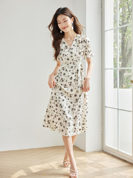 【专属特价】熙世界茶歇法式水墨碎花V领连衣裙夏季优雅收腰显瘦雪纺长裙子 商品图3