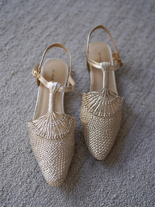 新中式国风非遗手编工艺手工鞋！双色可选，篙端真皮头层牛皮手工编织单鞋，经典耐看，复古时髦，脚感柔软细腻，上脚轻巧，时尚与舒适的结合 商品图9