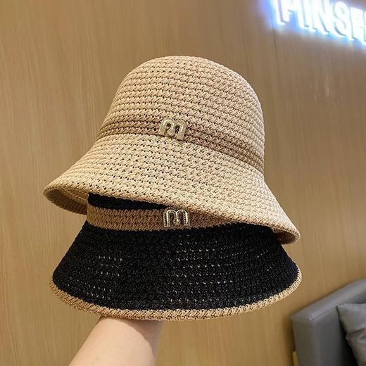 【百变渔夫，日系显脸小帽】网红款镂空设计带来透气性，M字母点缀独具特色。素颜遮脸，展现女性恬静优雅，折叠便携，随意搭配。 商品图2