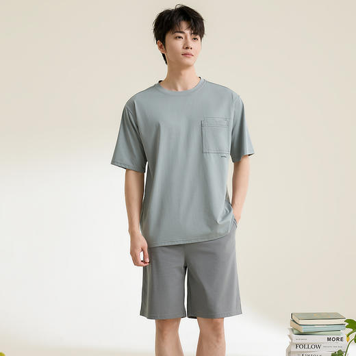 康妮雅男式短袖短裤套头套装 商品图1