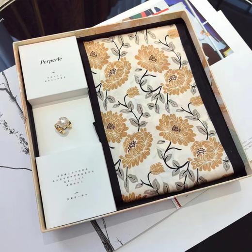 【甄珠贝·花卉系列】雏菊飘带和日本成品进口大溪地黑珠雏菊胸花礼盒套装 商品图9