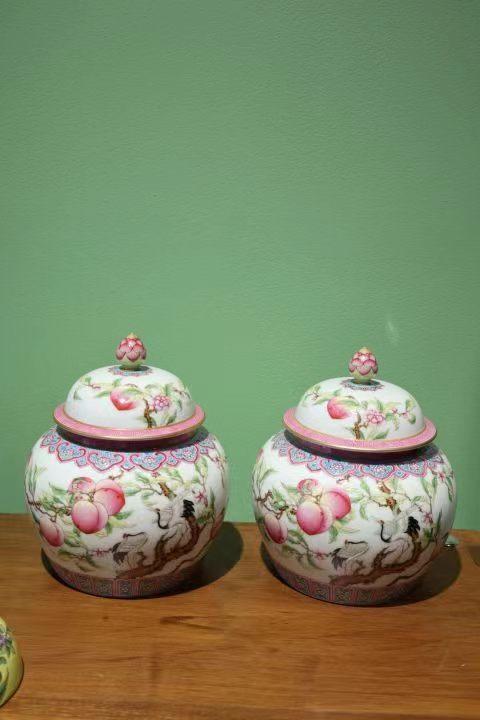 珐琅彩寿桃茶叶罐 商品图0
