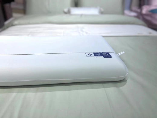 夏维怡  亚朵星球深睡枕Pro护颈 商品图3