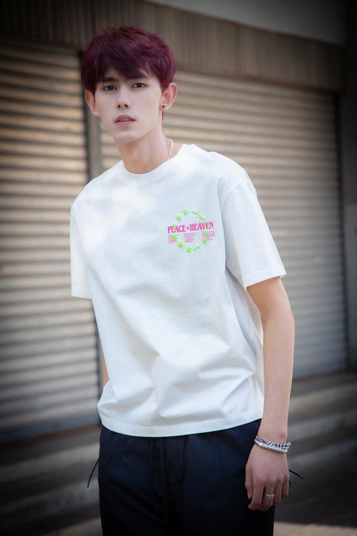 W422112040炫目印花短袖T恤 商品图2