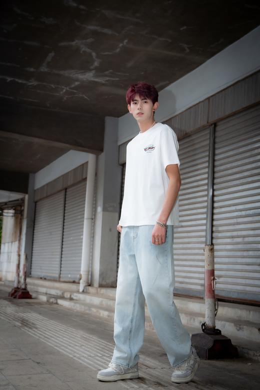 W422112037刺绣夸张印花短袖T恤 商品图3