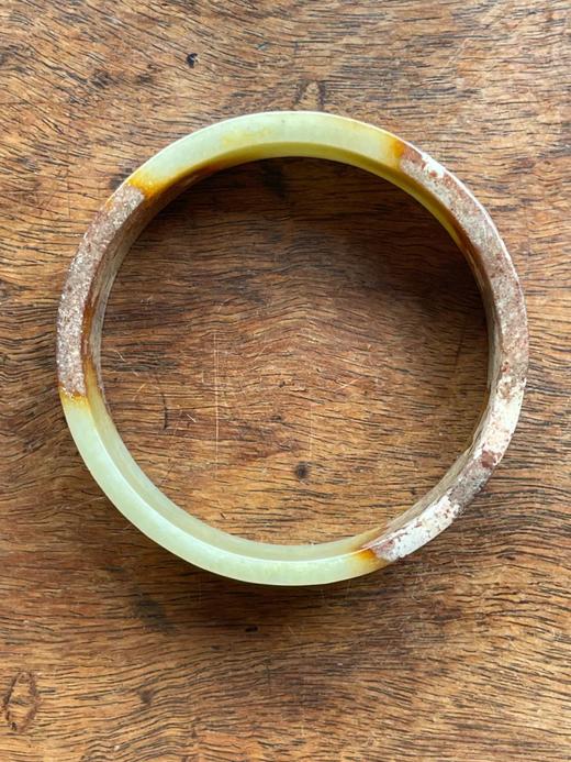 褐白沁黄玉雕螭龙纹扁带手镯，顺丰包邮 商品图10