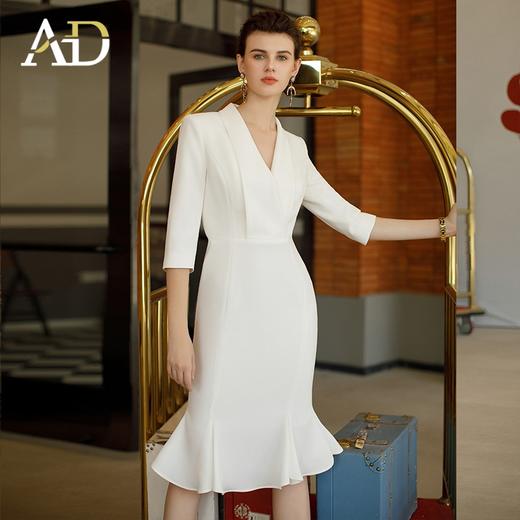 AD白色连衣裙女2024新款职业装气质女神范西装裙高端包臀鱼尾裙子 商品图1