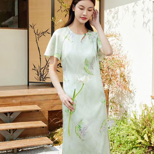 玳莎新中式改良旗袍式真丝连衣裙2024夏季新款印花短袖圆领中长裙  EB35103 商品图1