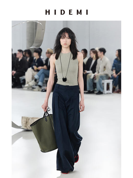 HIDEMI 【董生活同款】超显瘦小圆领收身弹力坑条针织短款背心 豆沙灰绿/炭灰蓝黑/白色 商品图0