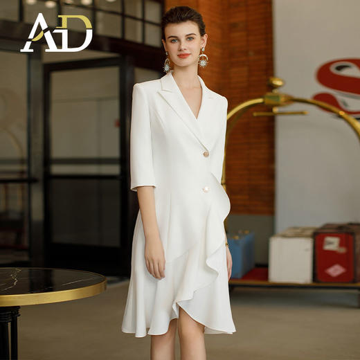 AD职业装气质女神范白色连衣裙高端主持人上镜正装裙不规则荷叶边 商品图0