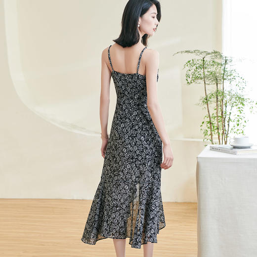 剩S/M/L/XL 米思阳2025夏季新款优雅气质吊带连衣裙碎花设计黑色A字裙女1105 商品图2
