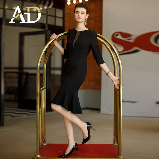 AD气场强大女装2024新款七分袖圆领连衣裙蕾丝接拼西装裙鱼尾裙 商品图2