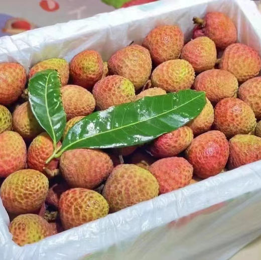 💥桂花香荔枝😍最新🈳运到货
🔥剥开外壳，Q弹的果肉～宛若凝脂一般，有股淡淡的蜜香 商品图3