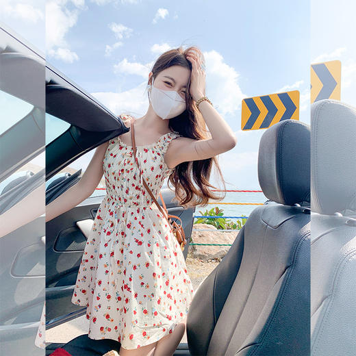 <曾小咸推荐>红碎花连衣裙 日常159.99 立降80 元 今天秒杀价79.99 ！！ 商品图1