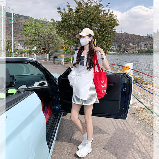 <曾小咸推荐>现货秒杀！卖完不补 ！微信打折价！2色开叉短袖 日常99.99/件 立减50 秒杀49.99/件！！ 商品图1