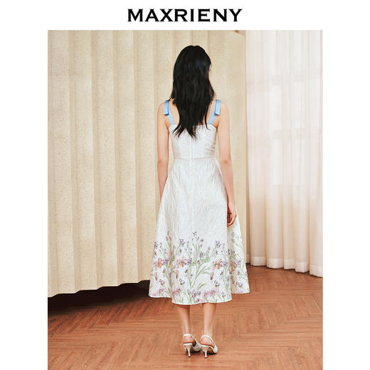 MAXRIENY浪漫花卉提花撞色飘带连衣裙2024夏季新款抹胸吊带长裙(货号:MS85DR010) 商品图3