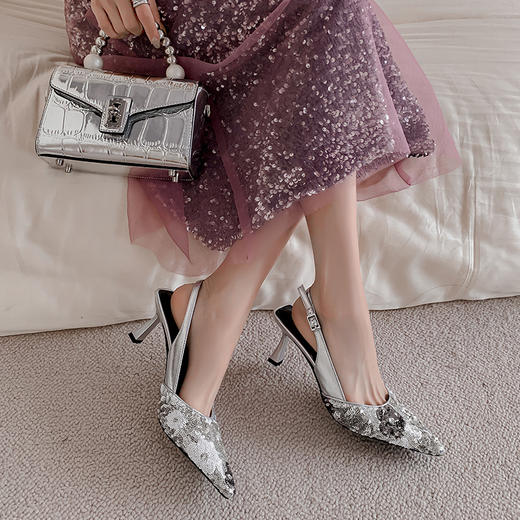 【预售5天】时尚优雅，亮片花朵凉鞋WXJ1269 商品图4