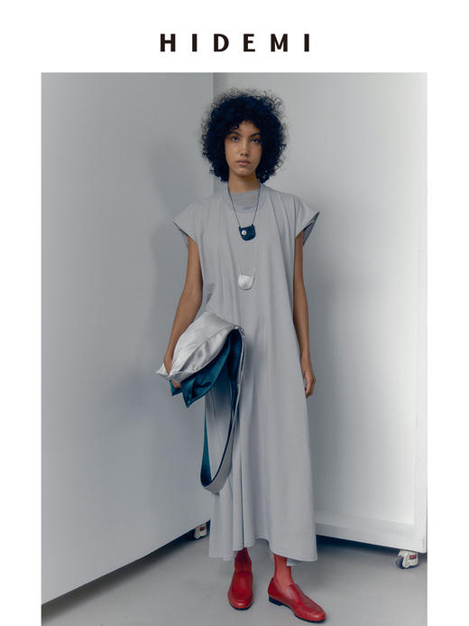 HIDEMI 极简圆领龟背感廓形落肩袖针织t连衣裙休闲感长裙 商品图6