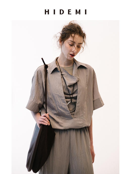 HIDEMI 极简微褶皱柔顺清透设计感假两件短袖长裤套装 商品图2