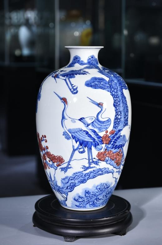 六鹤同春青花釉里红梅瓶 商品图0