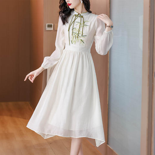 AHM-8276新中式国风气质显瘦长裙夏季新款重工刺绣高级感别致连衣裙 商品图1