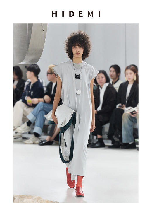 HIDEMI 极简圆领龟背感廓形落肩袖针织t连衣裙休闲感长裙 商品图0