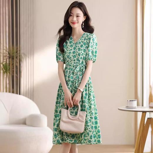 盐系法式复古碎花连衣裙女夏2024新款气质收腰显瘦雪纺初恋长裙子 商品图3