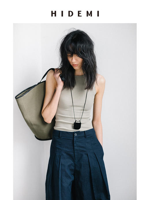 HIDEMI 军绿色帆布拼皮系列VASE TOTE艺术感花瓶托特包 大号/小号 商品图3