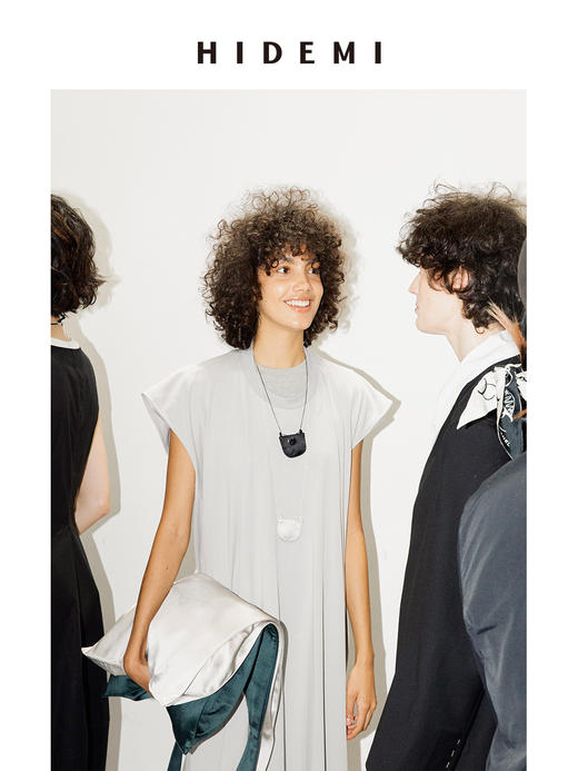 HIDEMI 极简圆领龟背感廓形落肩袖针织t连衣裙休闲感长裙 商品图5