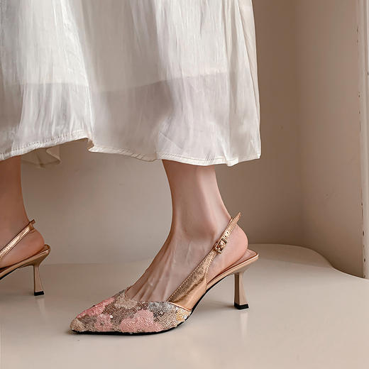 【预售5天】时尚优雅，亮片花朵凉鞋WXJ1269 商品图6