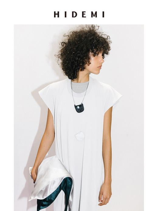 HIDEMI 极简圆领龟背感廓形落肩袖针织t连衣裙休闲感长裙 商品图8
