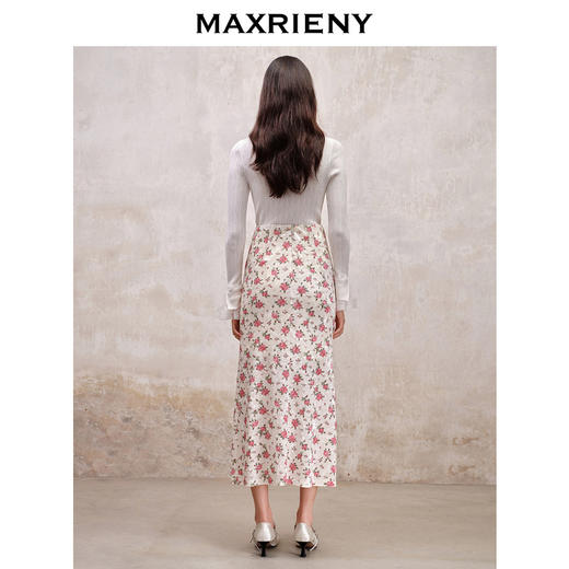 MAXRIENY精致浪漫复古感丝绒提花半裙秋冬包臀半身裙子(货号:MS88SK756) 商品图3