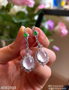 4082904，蛋面耳坠。具体价格微信咨询