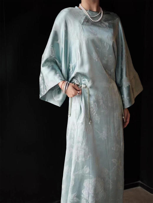 盛唐牡丹 |真丝水蓝芙蓉花新中式长裙 商品图1