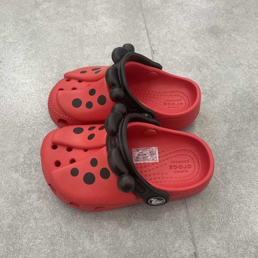 【5折】6楼卡骆驰CROCS经典瓢虫小Clog T，吊牌价399，现价200 商品图1