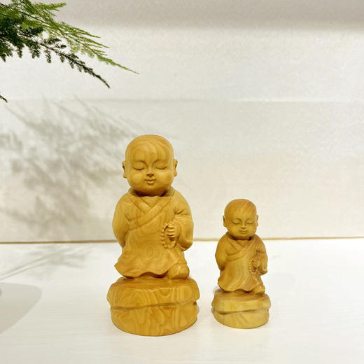 拿珠立岩沙弥°大款&小款黄杨木摆件 商品图0