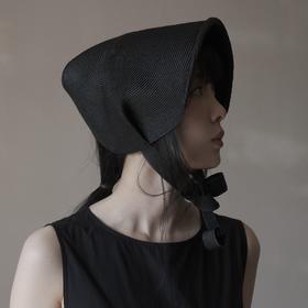 Kreuzzz  珍珠白/黑色古典卷边Sora Bonnet