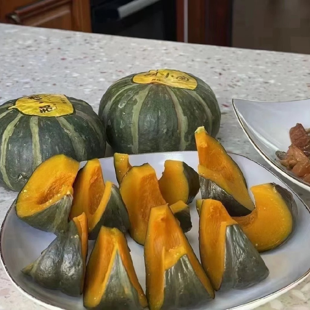 【甜小南板栗南瓜】8粒装～口感比板栗香甜，皮也能吃，香甜又粉糯，低卡更健康，简单用水蒸熟即可。