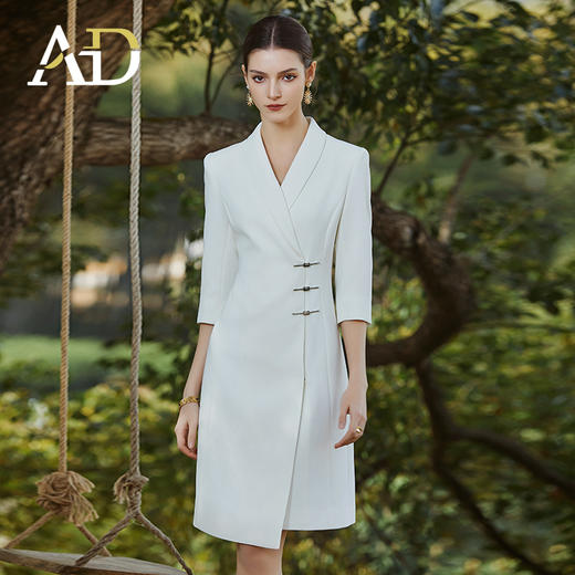 AD正式场合西装连衣裙高端不规则a字裙新中式国风盘扣白色西装裙 商品图2